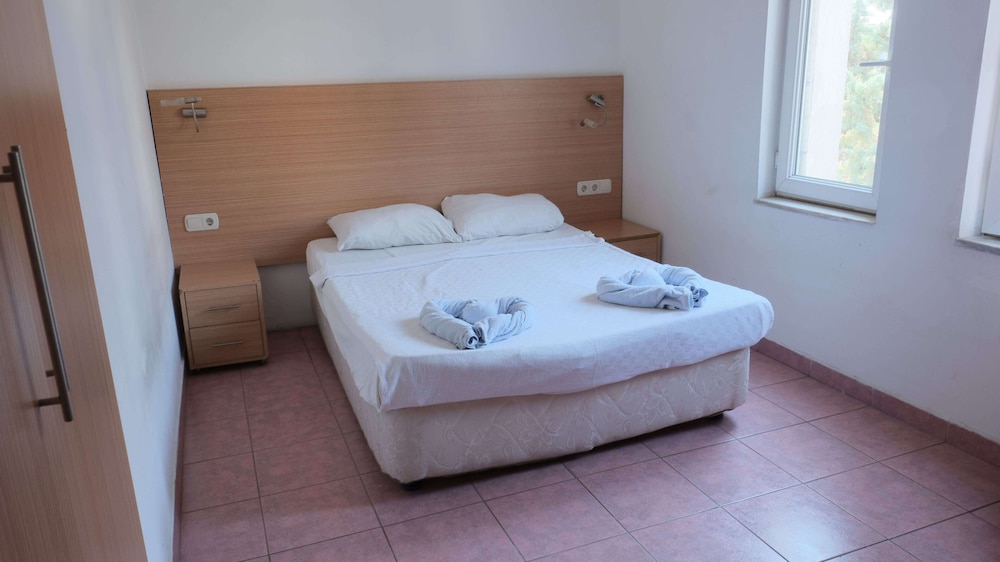 Lale Apart Hotel 7/26