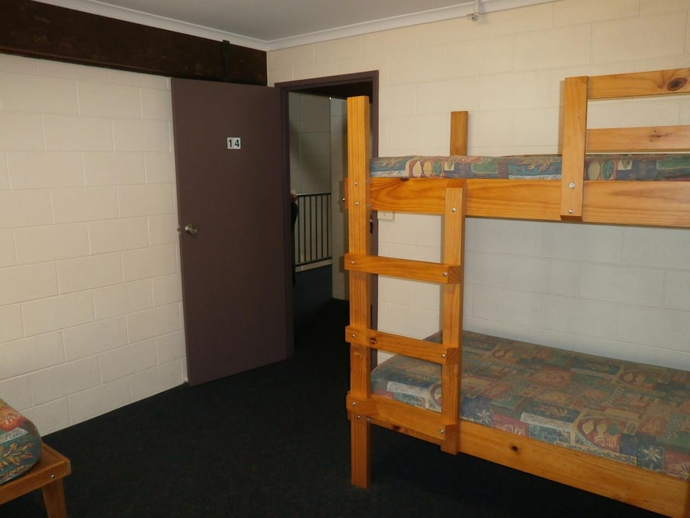 Launceston Backpackers 33/48
