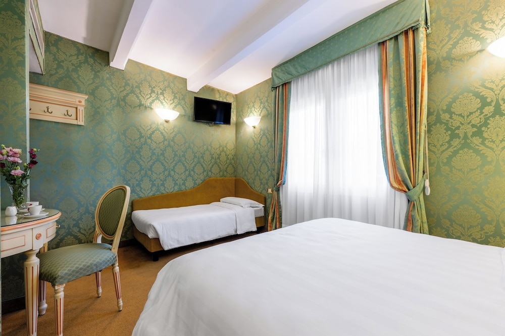 غرفة كلاسيكية ثلاثية، Hotel Villa Delle Palme 5/10