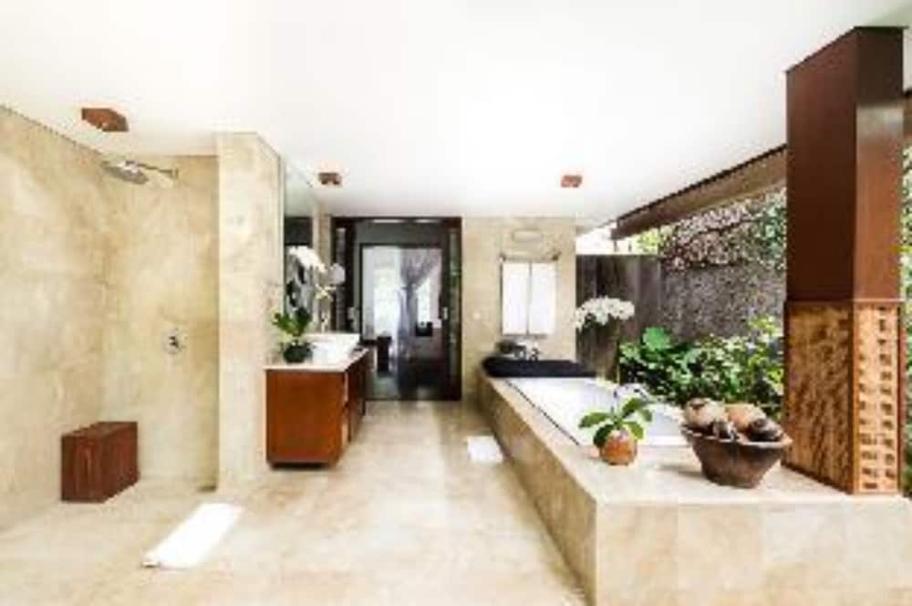 The One Boutique Villa 12/50
