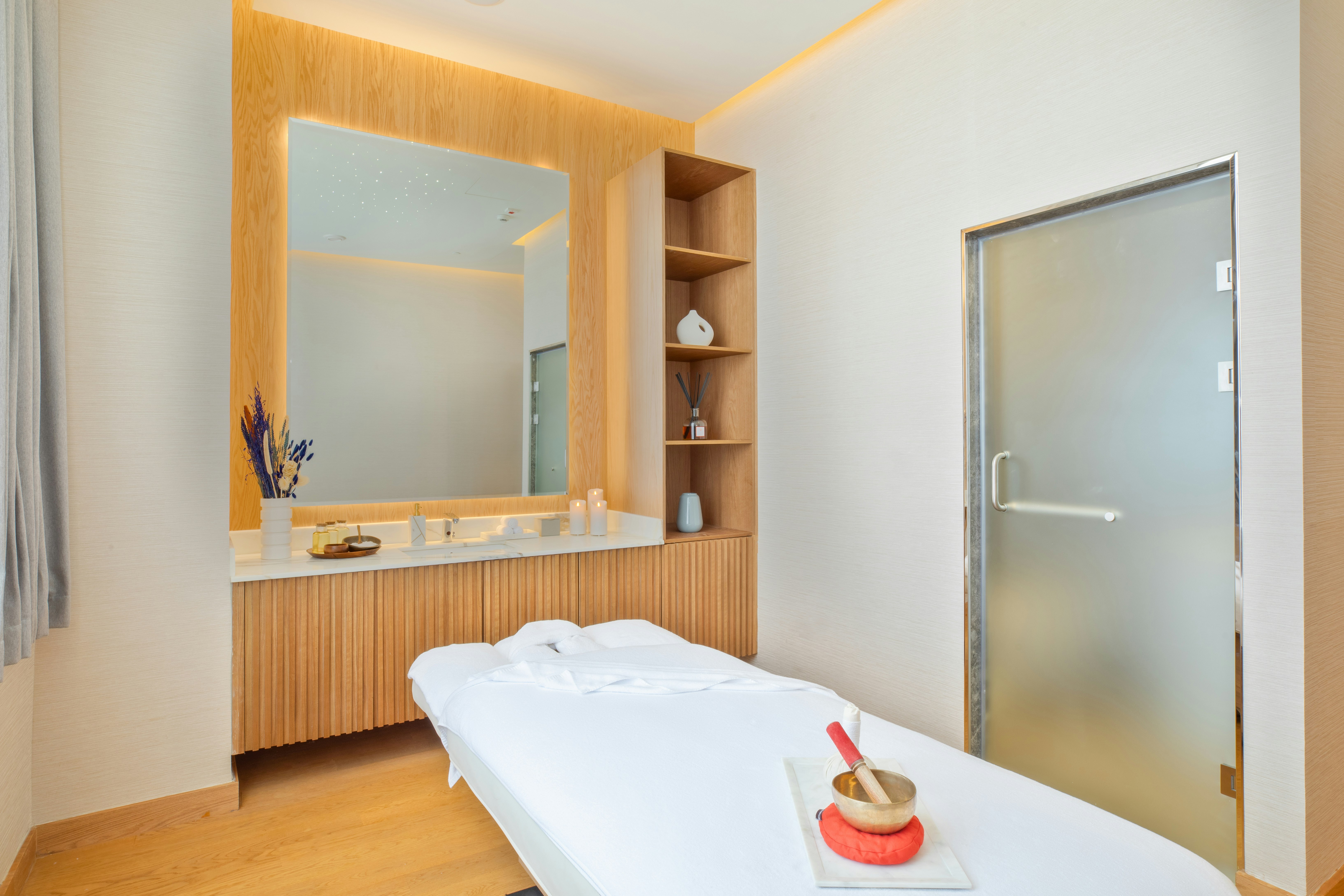 Alrayyan Hotel Doha Curio Collection By Hilton 37/74