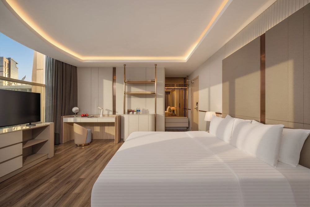TOWER, PANORAMIC, KING BED, RIVER VIEW