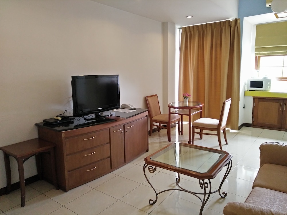 Jl Bangkok 43/49