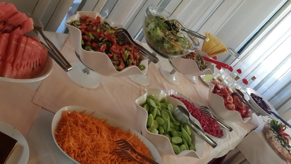 Bezay Hotel 13/31