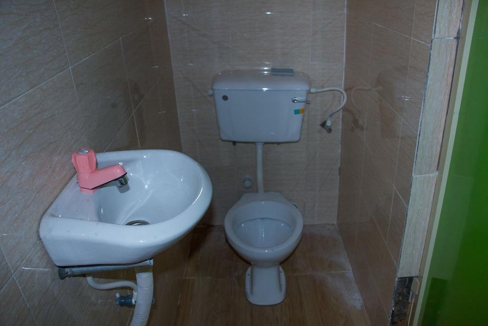 Fun City Hotel 2 25/25