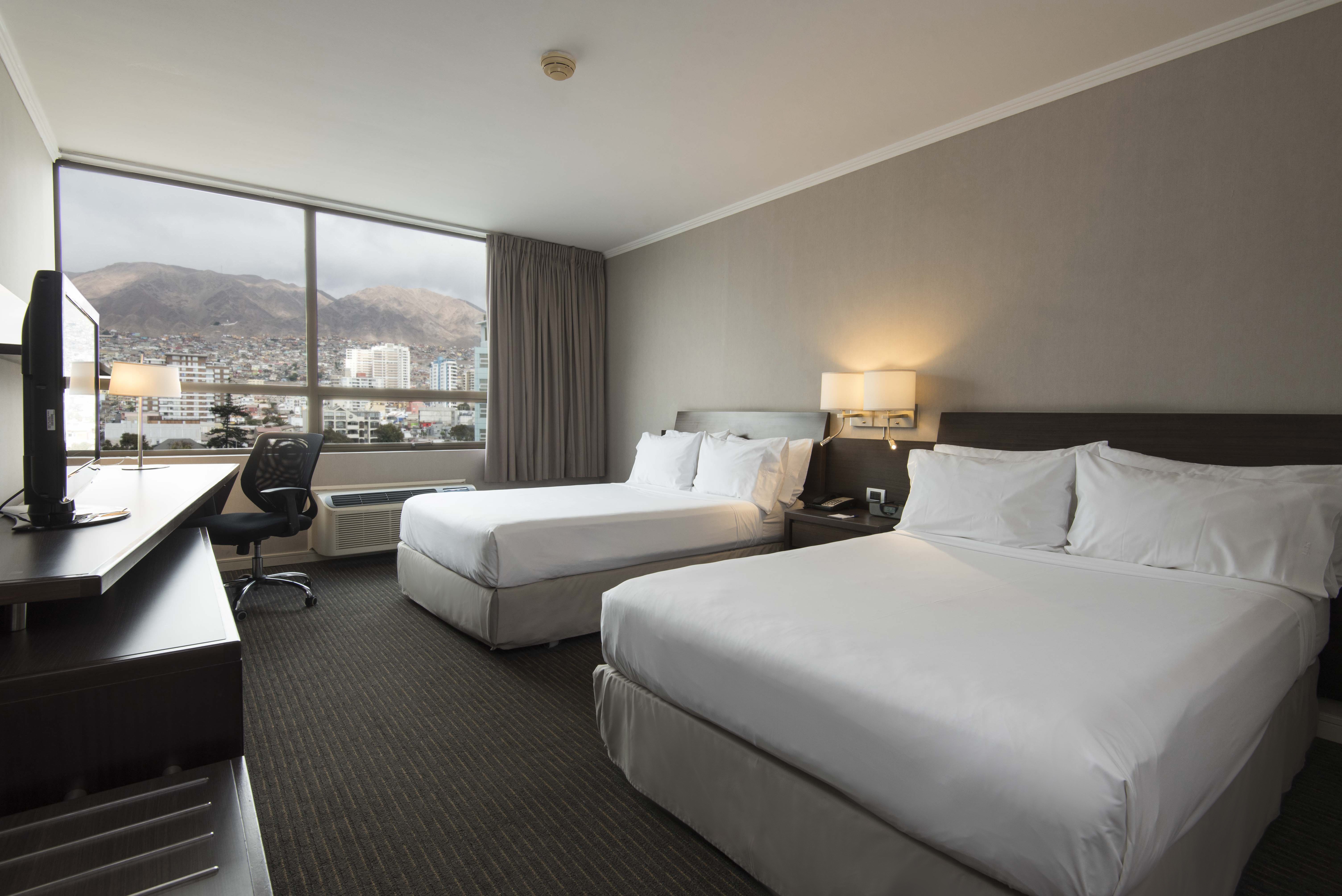 HOLIDAY INN EXPRESS ANTOFAGASTA 26/66