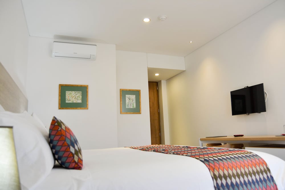 STANDARD, DOUBLE OR TWIN BED