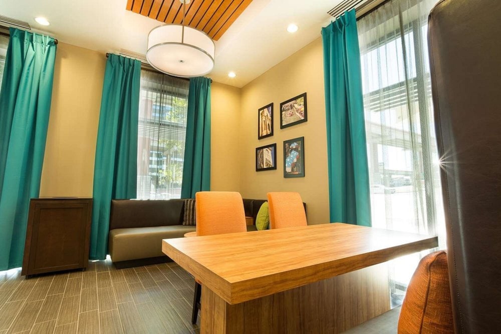 Heritage Inn Suites San Antonio Airpt, Trademark by Wyndham 42/60