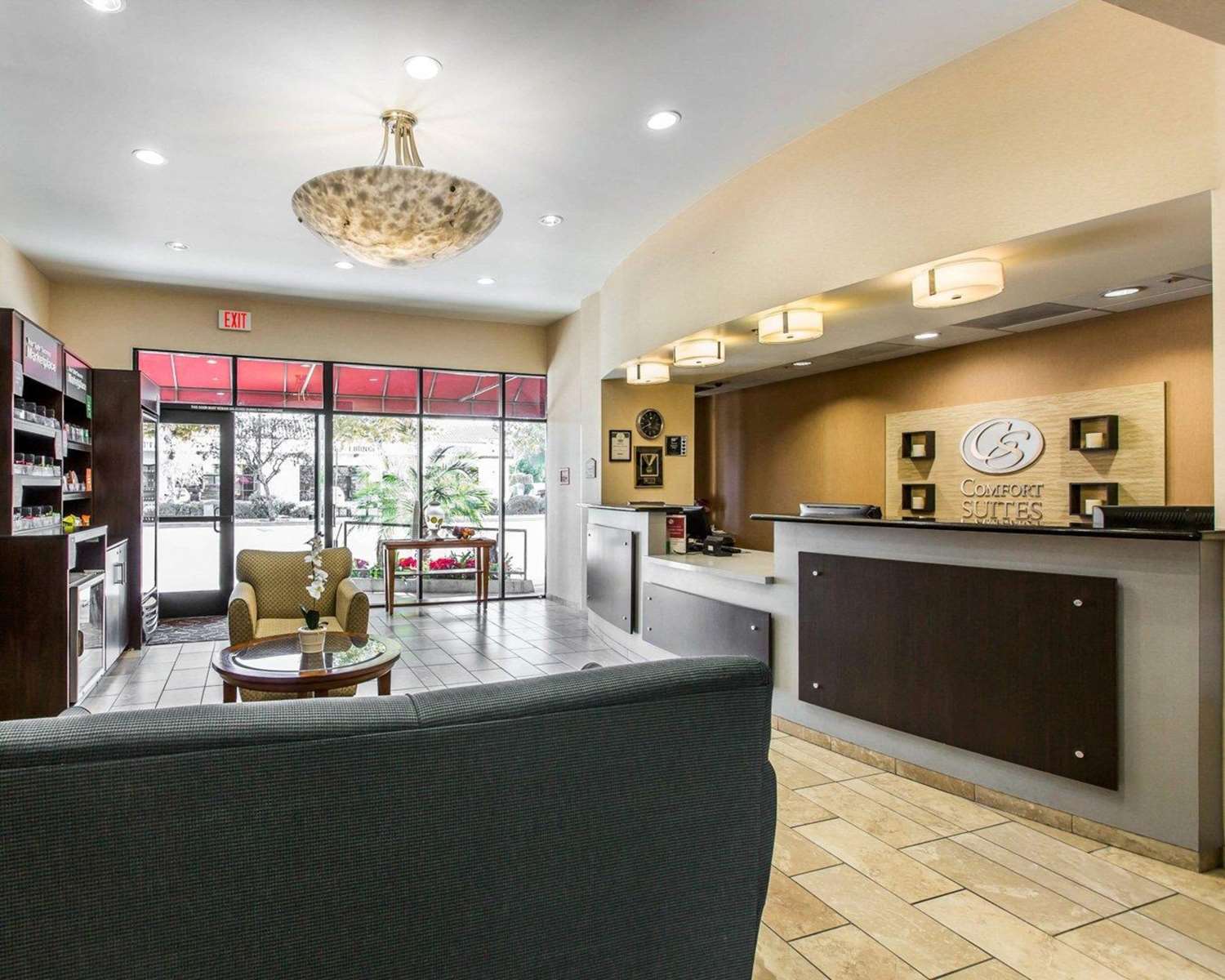 Comfort Suites Near City of Industry - Los Angeles 8/23