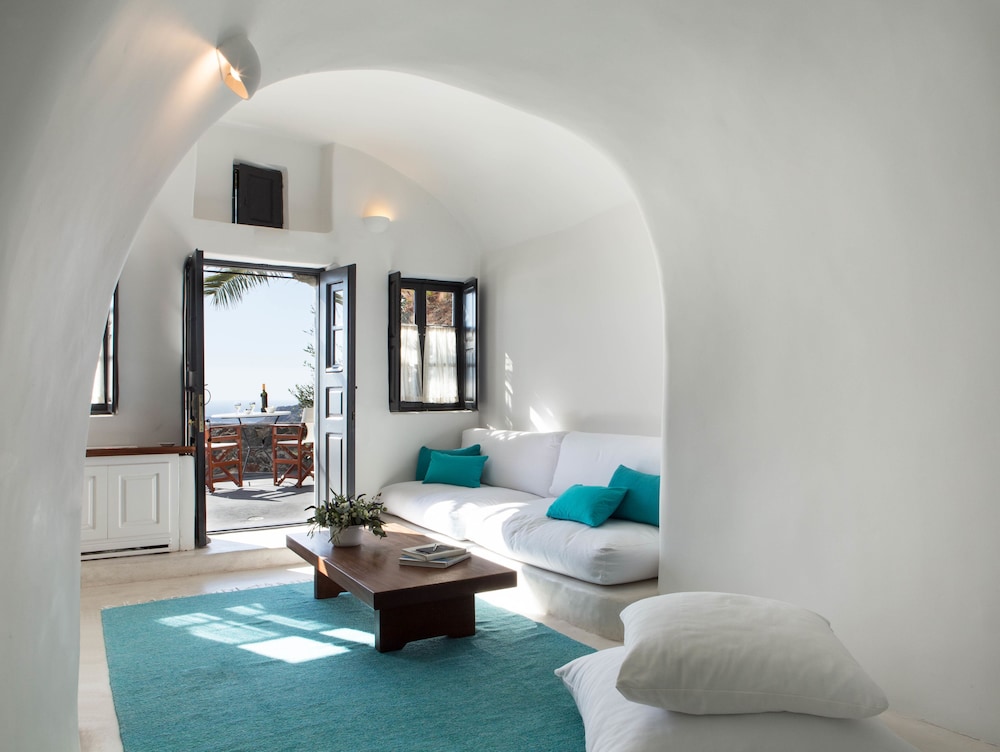Perivolas Traditional Houses 32/69