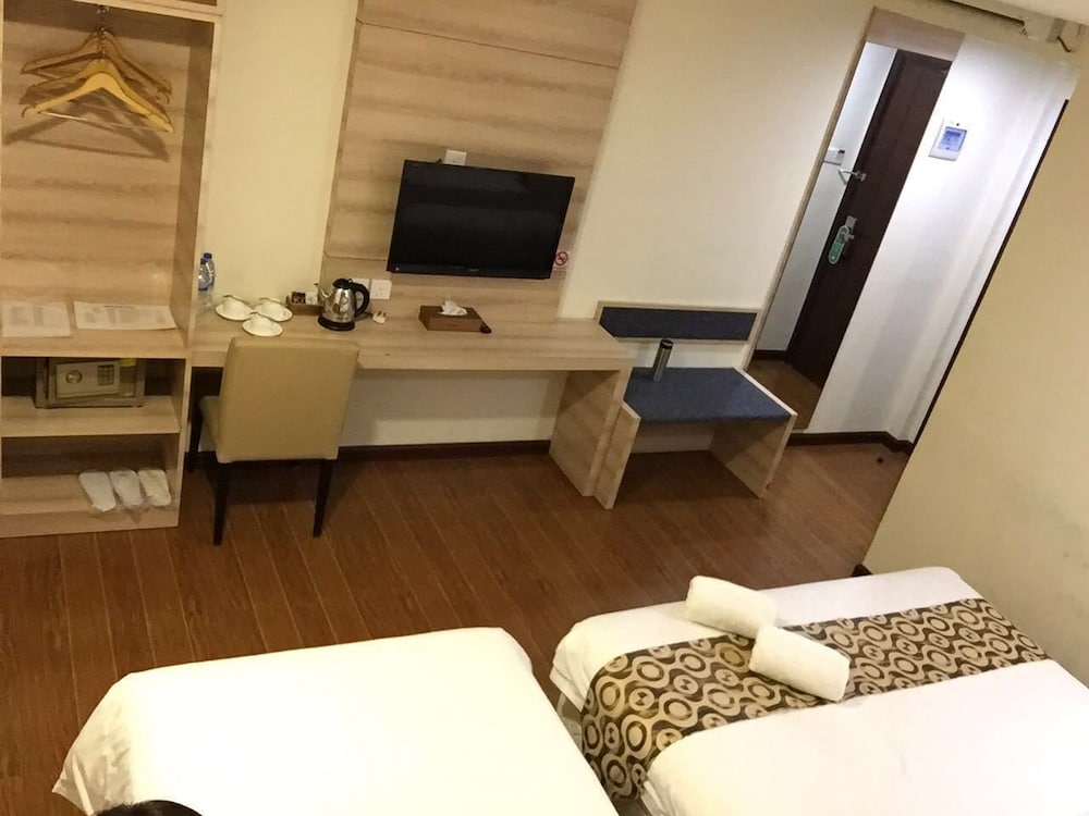 Hana Hotel 33/50