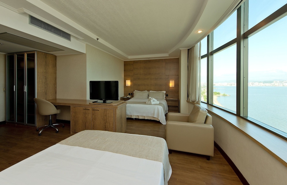 EXECUTIVE, PANORAMIC SEA VIEW
