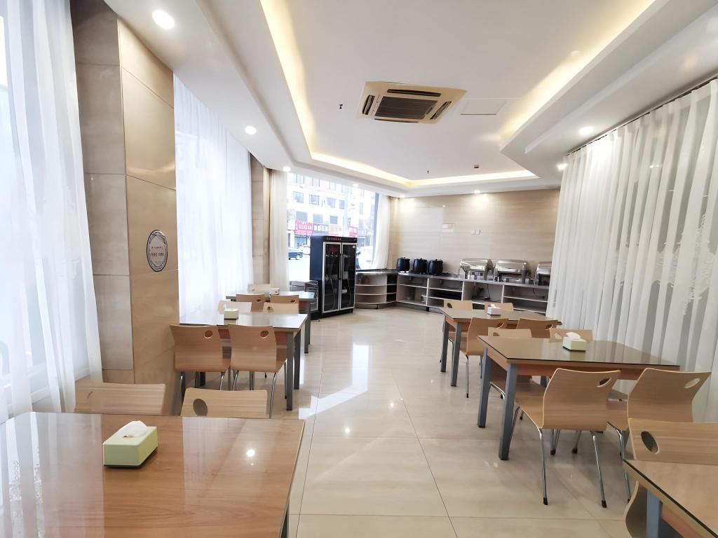 Greentree Inn Shandong Dezhou City Lingcheng District Fuxing Street Bus Station Express Hotel 18/21
