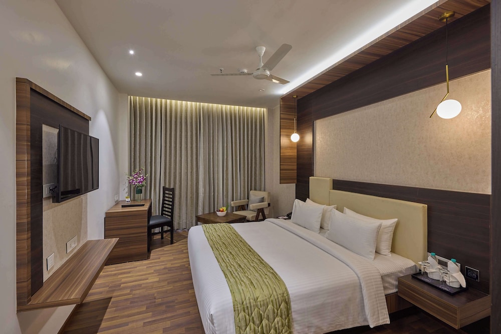 Grand Continent Hosur A Sarovar Portico Affiliate Hotel 11/47