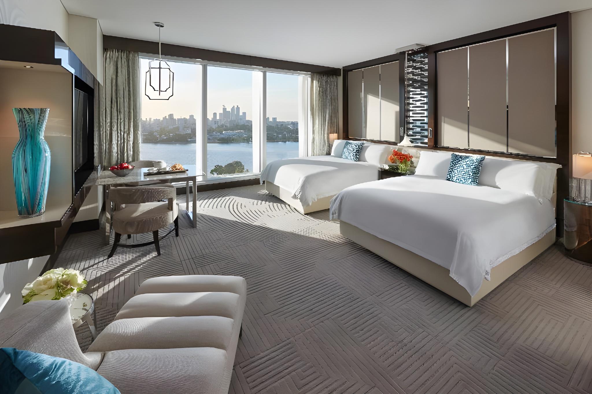 PREMIER, TWIN BEDS