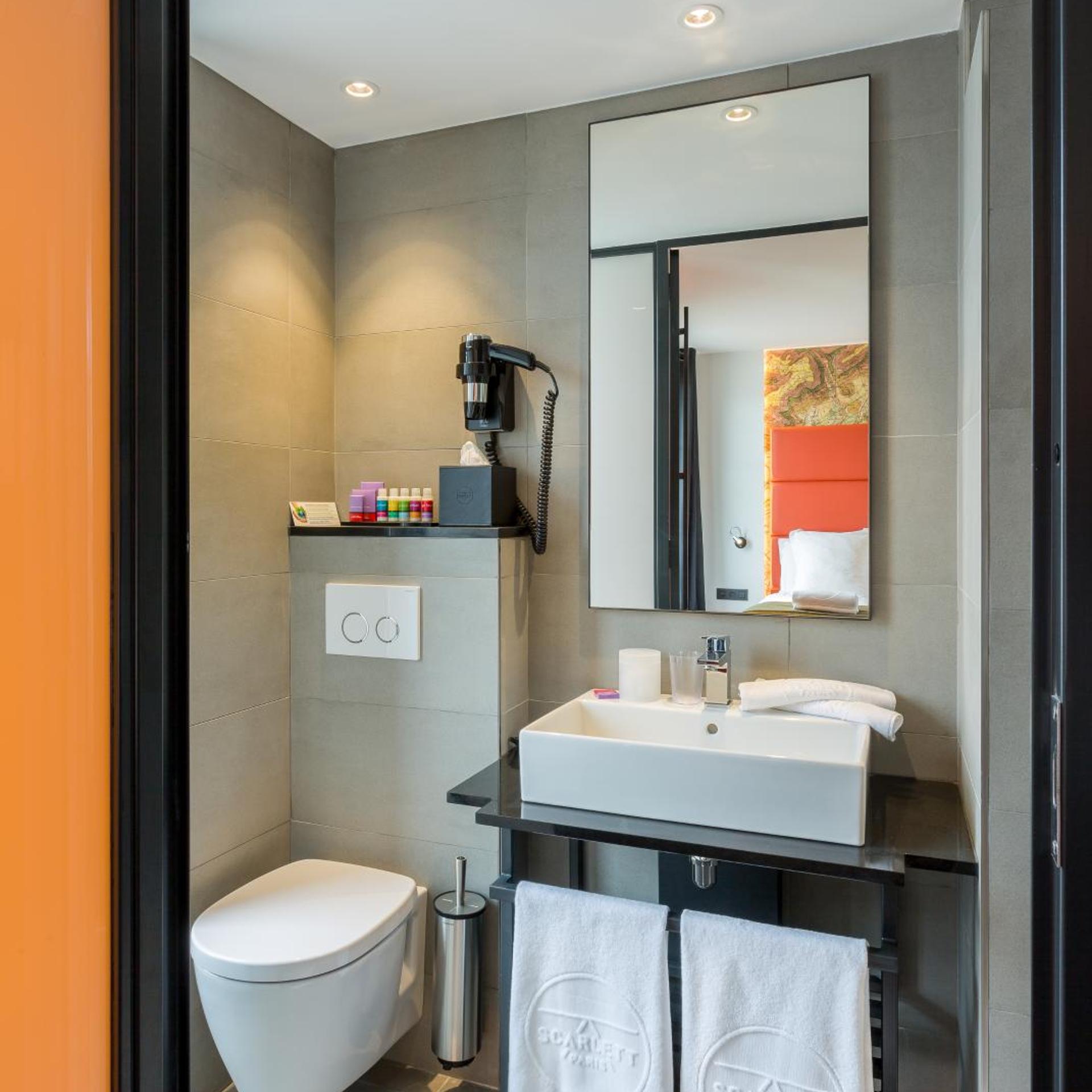 غرفة بسريرين منفصلين، Hotel Scarlett 8/10