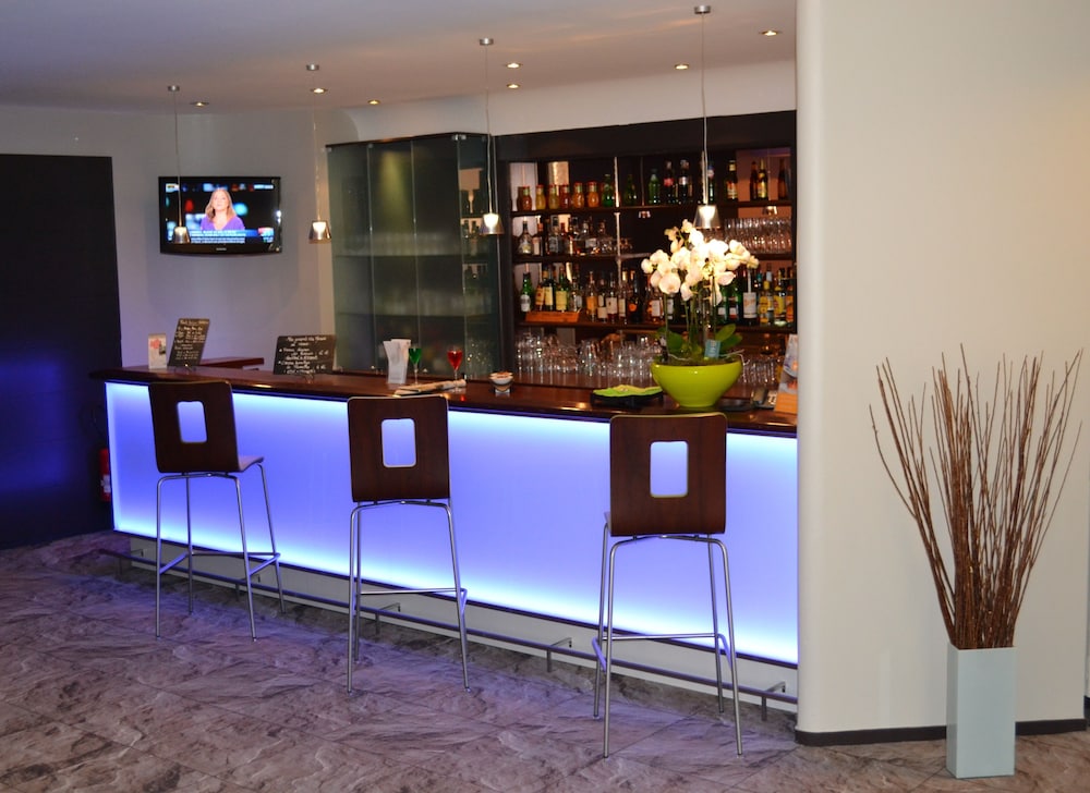 MERCURE RENNES CENTRE GARE 4/67