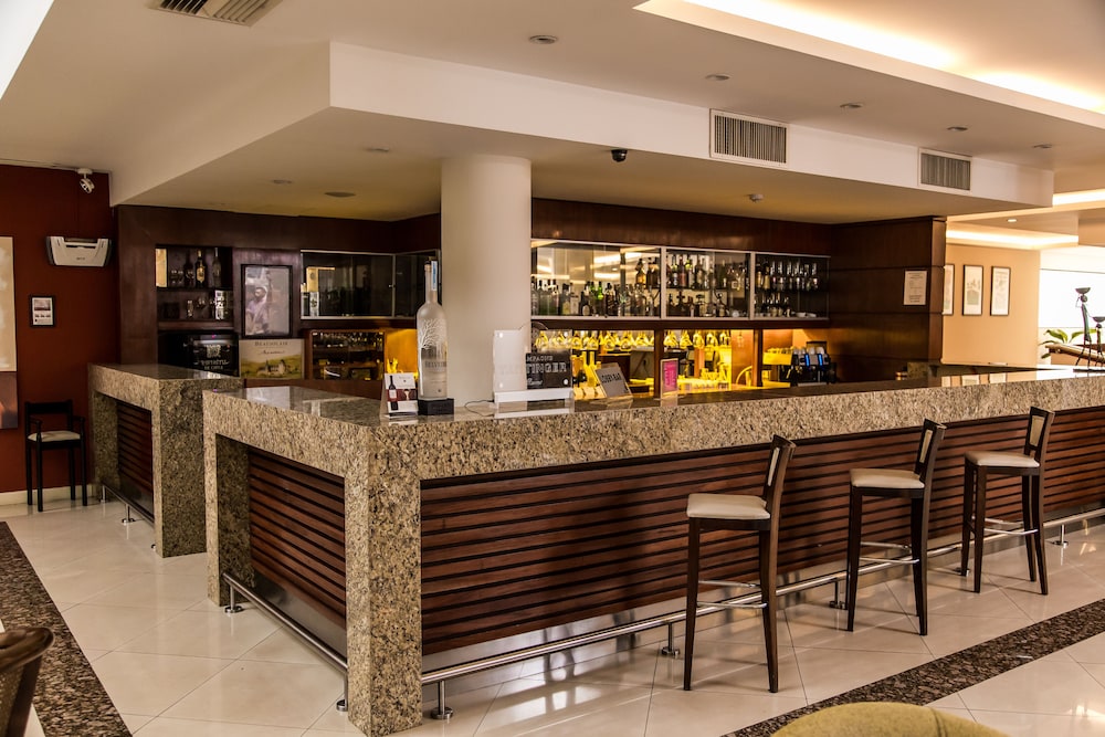 Hotel Casino Acaray 52/65