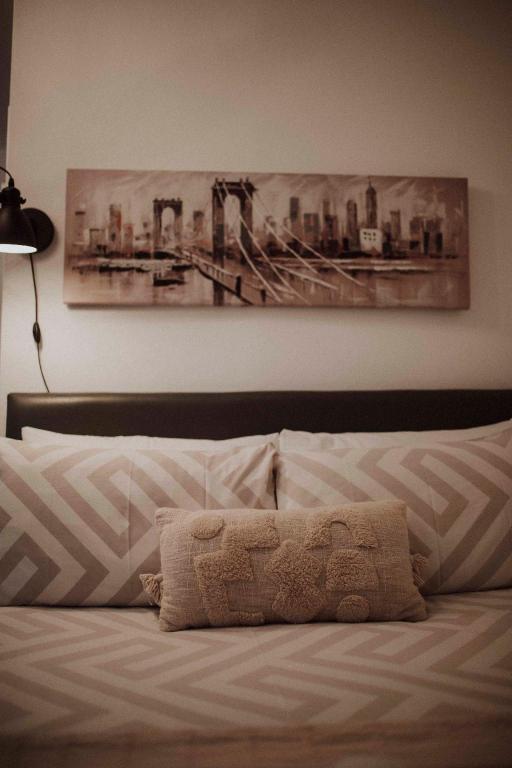 غرفة بسرير مزدوج وسرير فردي بحمام مشترك، 16 PILRIG GUEST HOUSE 3/3