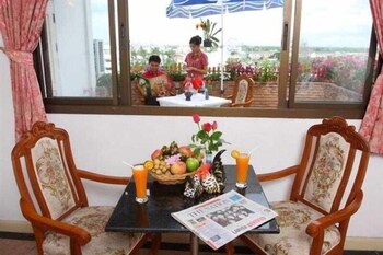 OYO 75466 13 Coins Bang Yai Hotel 16/20