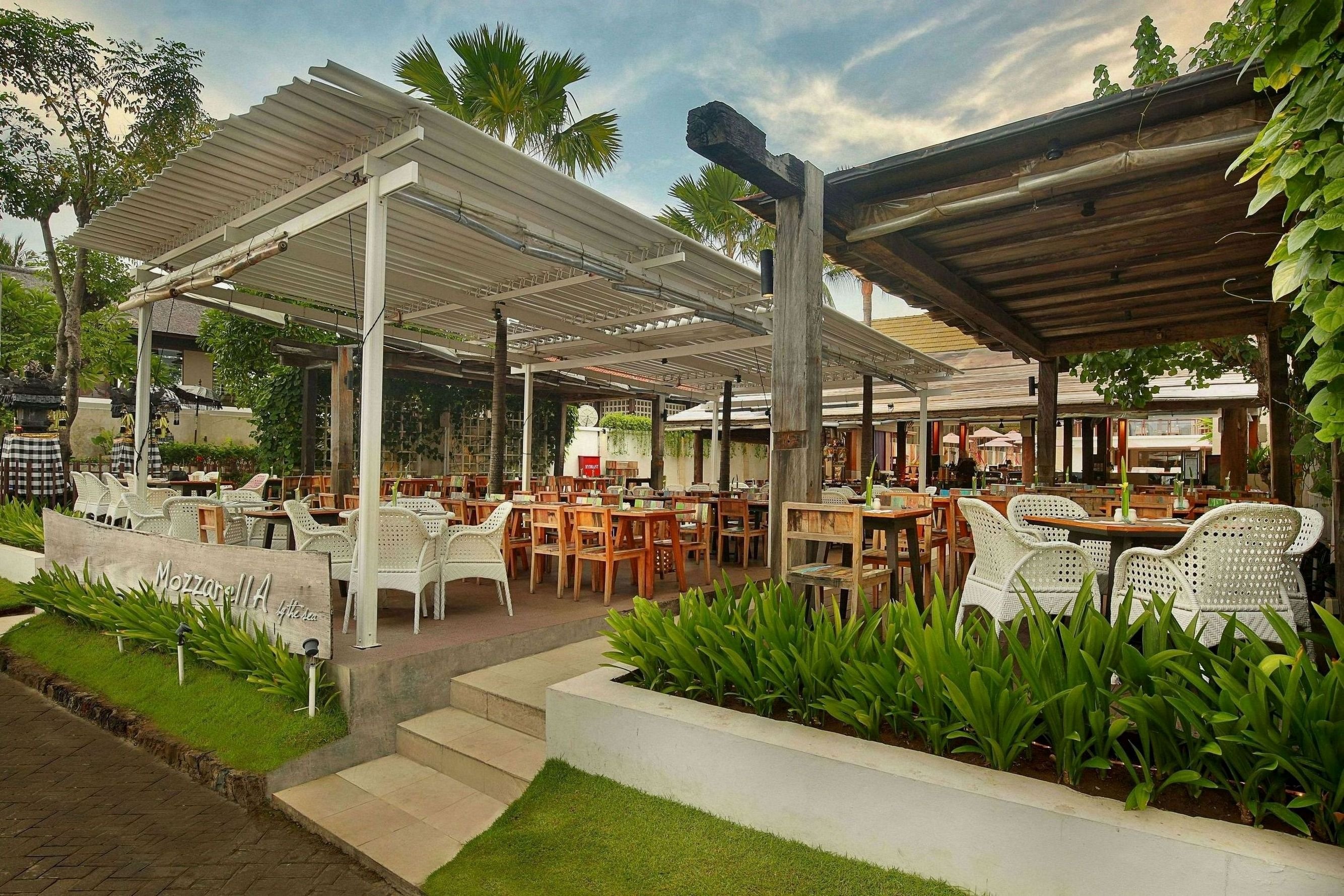 The Bandha Hotel & Suites 106/107