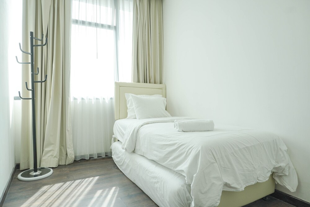 Veranda Serviced Residence @ Puri 14/74