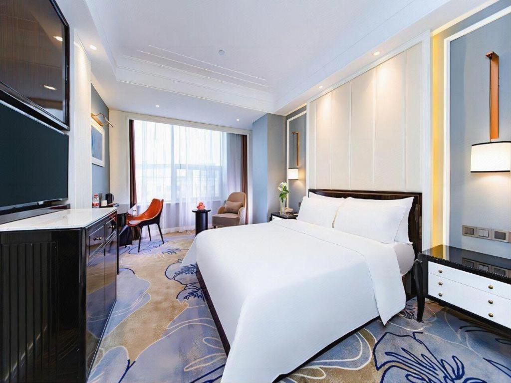 Metropolo Jinjiang Hotels 23/100