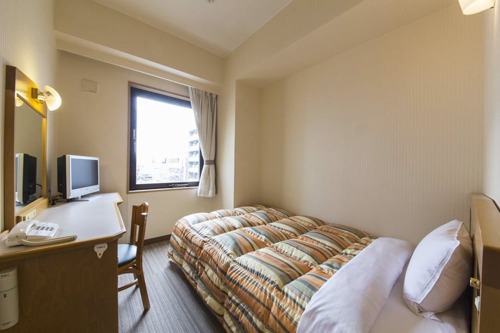Nagoya B S Hotel 24/55