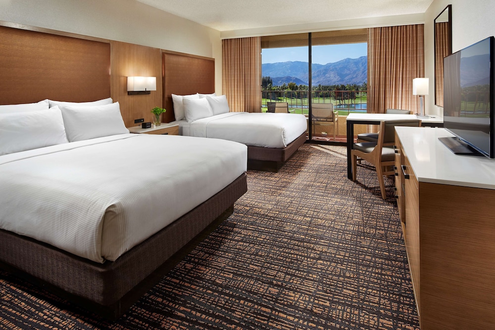 Doubletree By Hilton Golf Resort Palm Springs 17/81