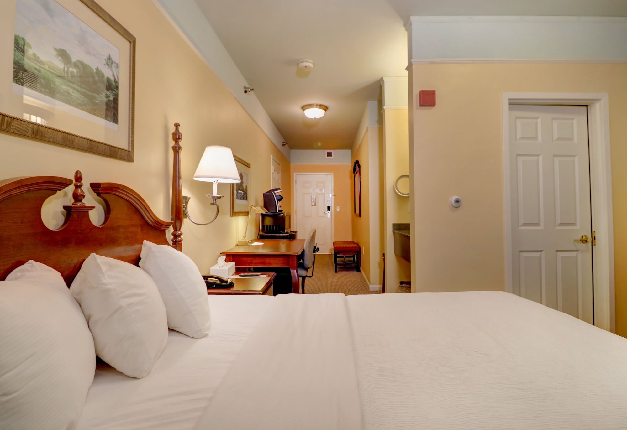 PRESIDENTIAL, 2 QUEEN BEDS, PET FRIENDLY