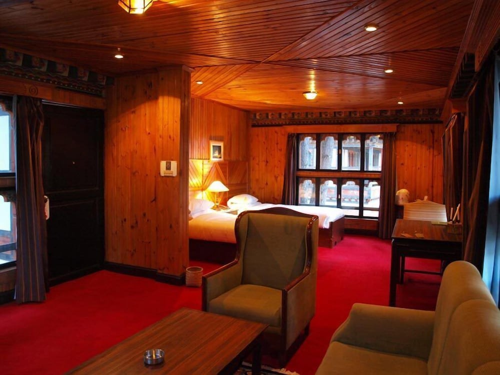 HOTEL OLATHANG 29/43