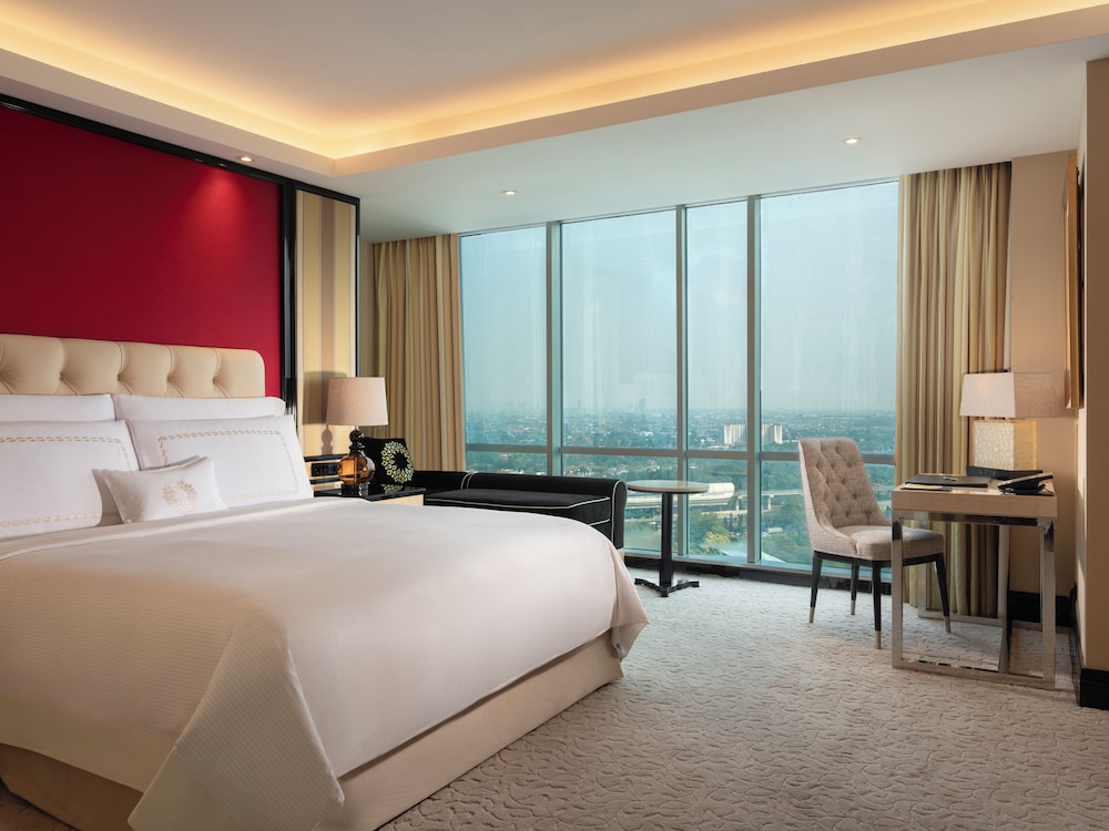 Trans Hotel Jakarta 11/50
