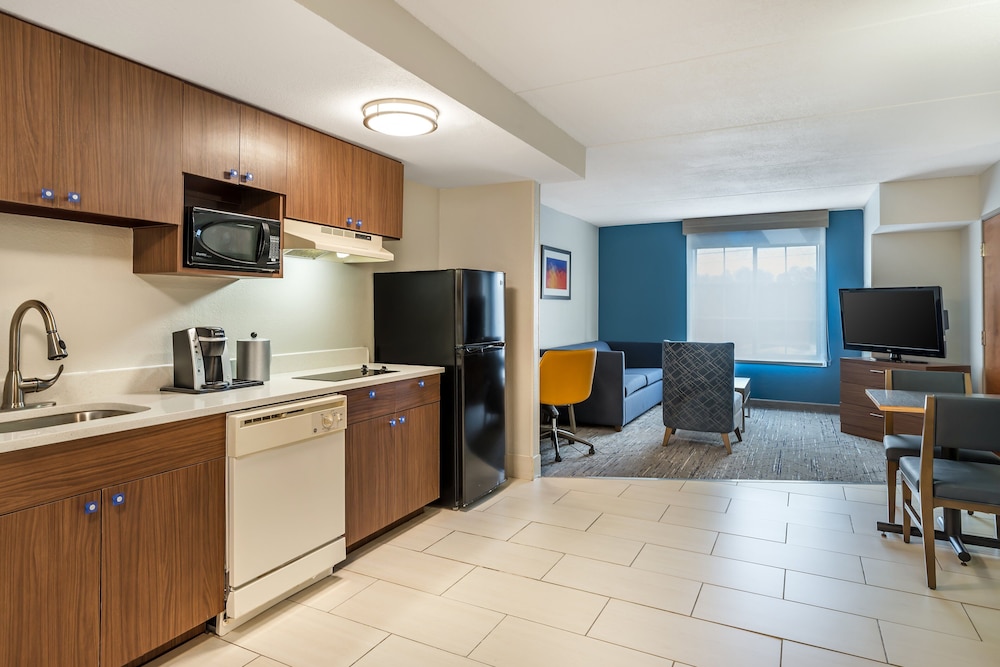 Holiday Inn Express Petersburg 47/70