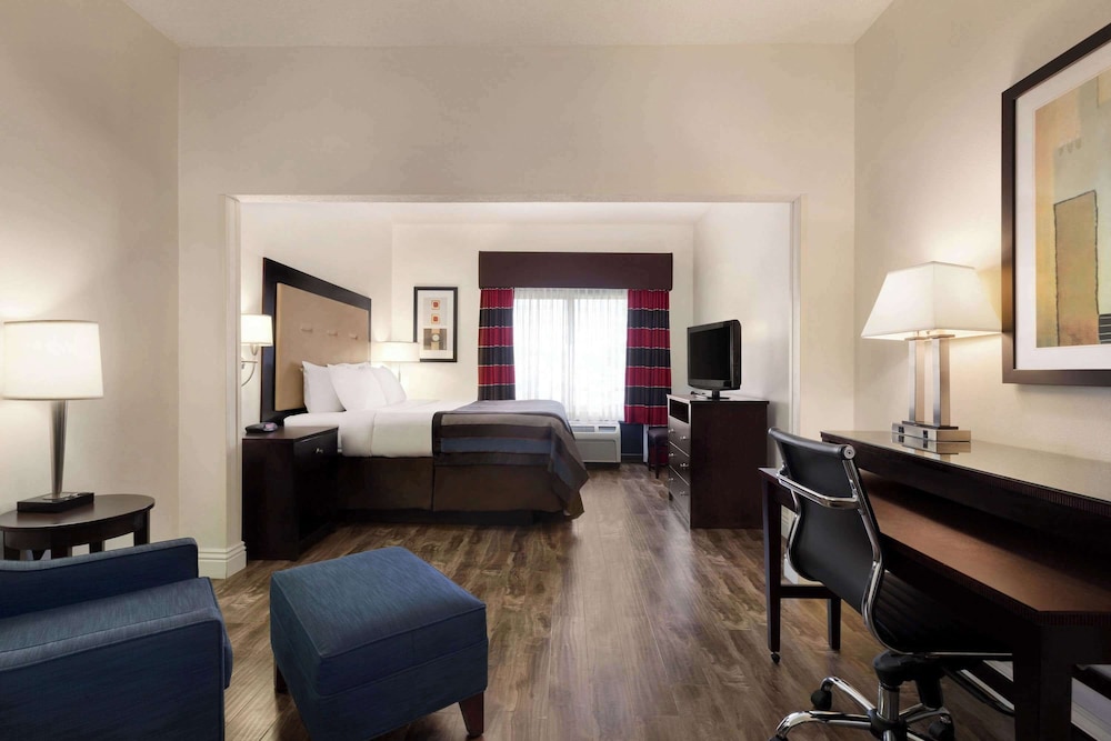 Wingate By Wyndham Montgomery 35/43