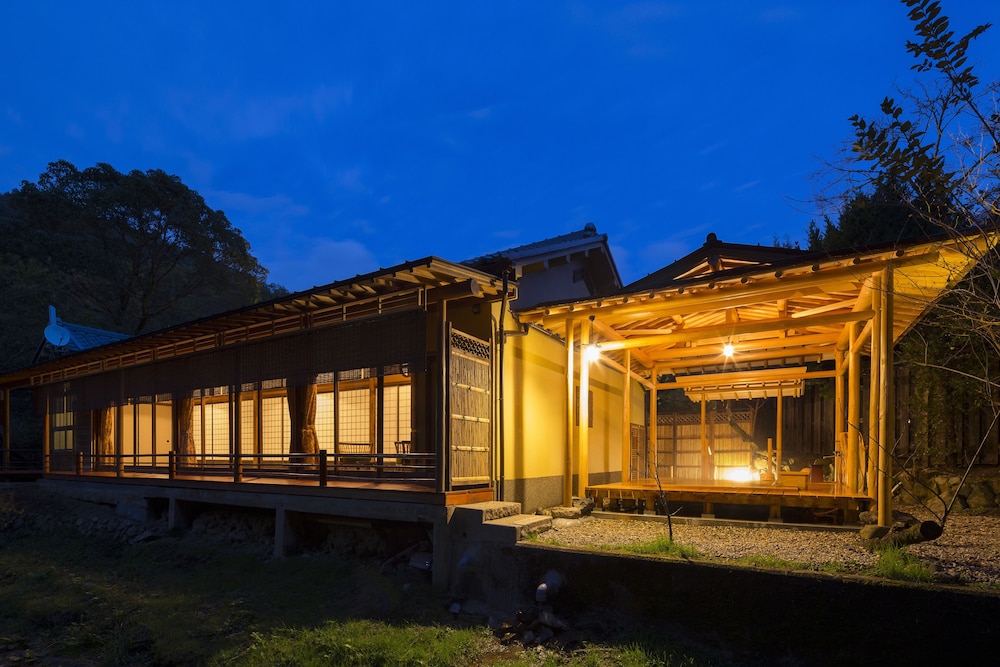 Amami Onsen Nanten-En in KAWACHINAGANO - OSAKA PREFECTURE