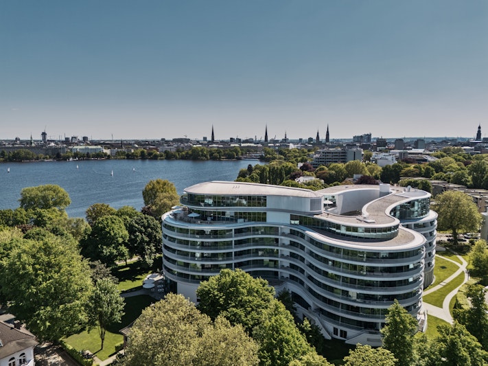 The Fontenay 6/85