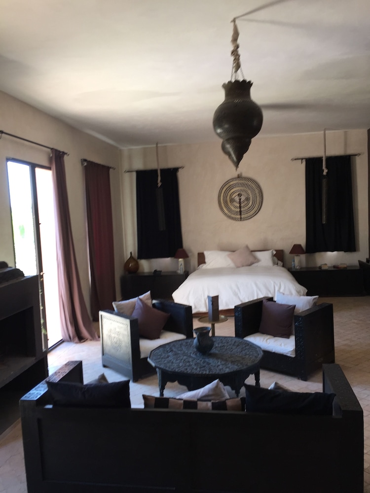 The Capaldi Hotel 36/50