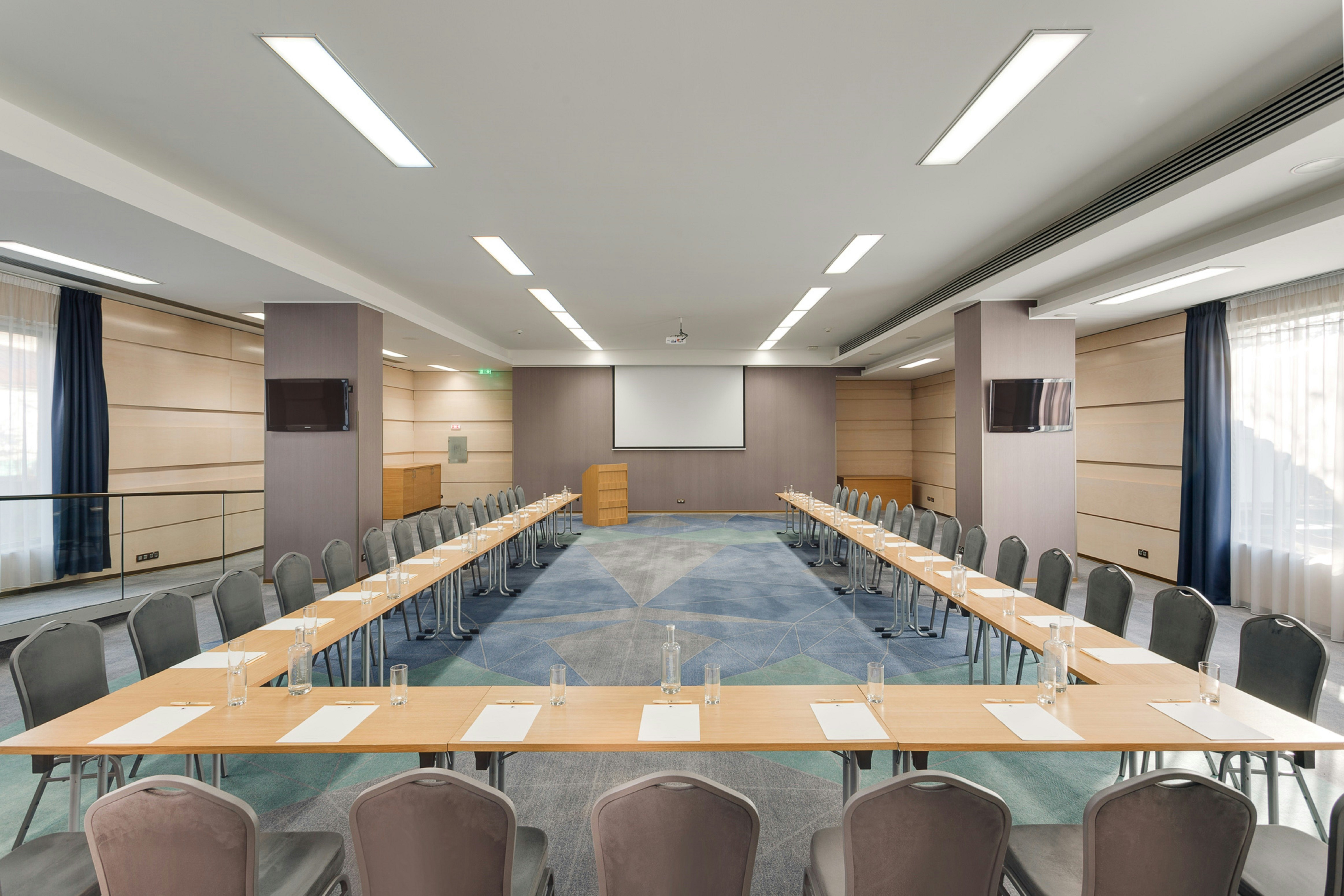 DoubleTree by Hilton Cluj City Plaza 18/21