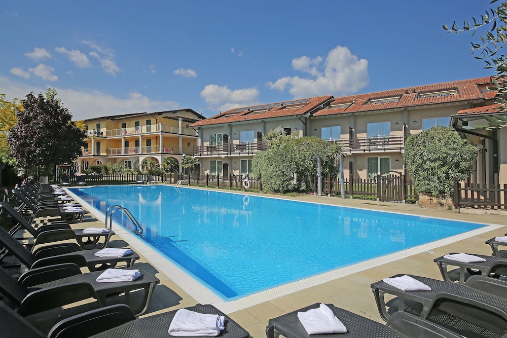 Hotel Splendid Sole 44/68