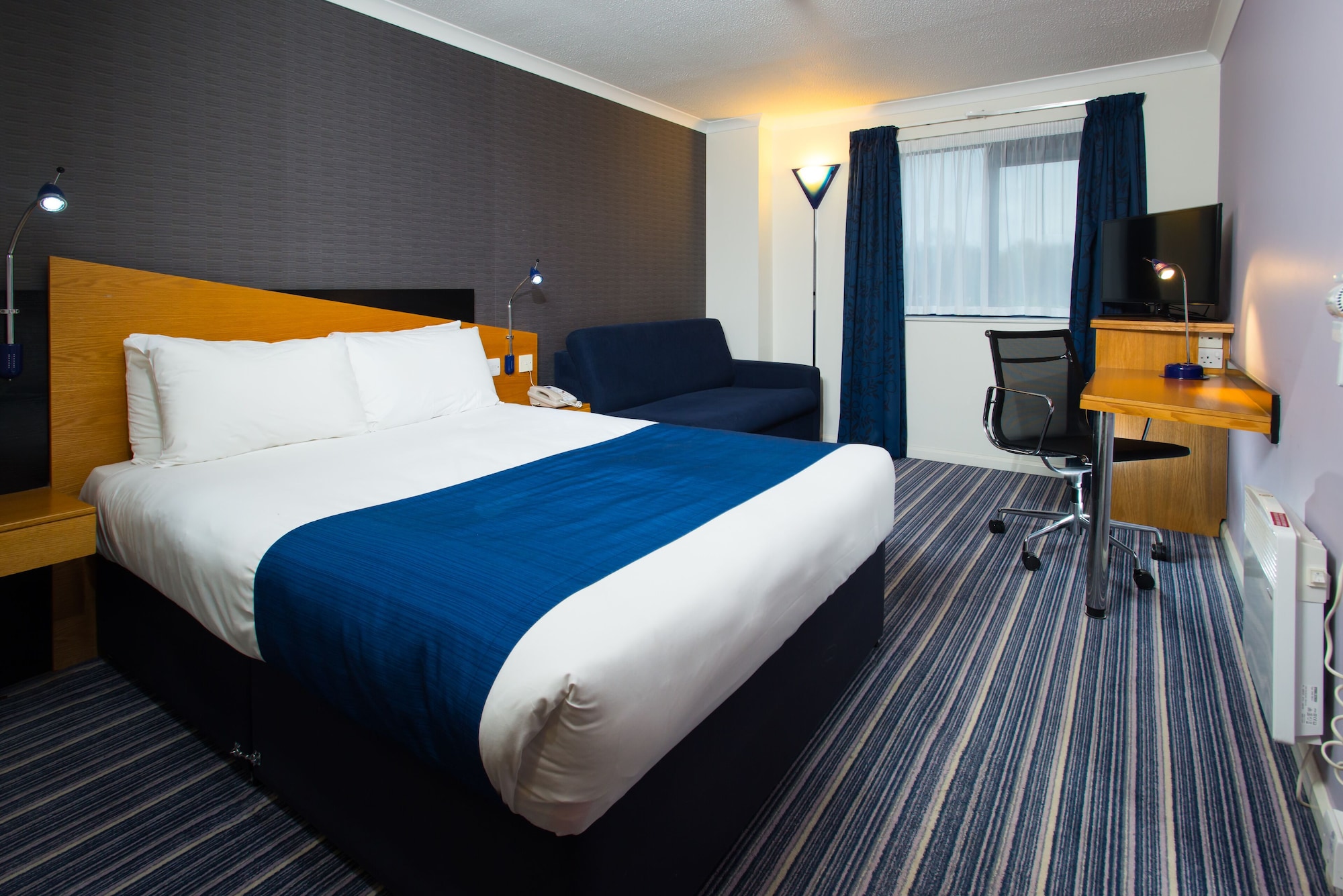 STANDARD, DOUBLE BED