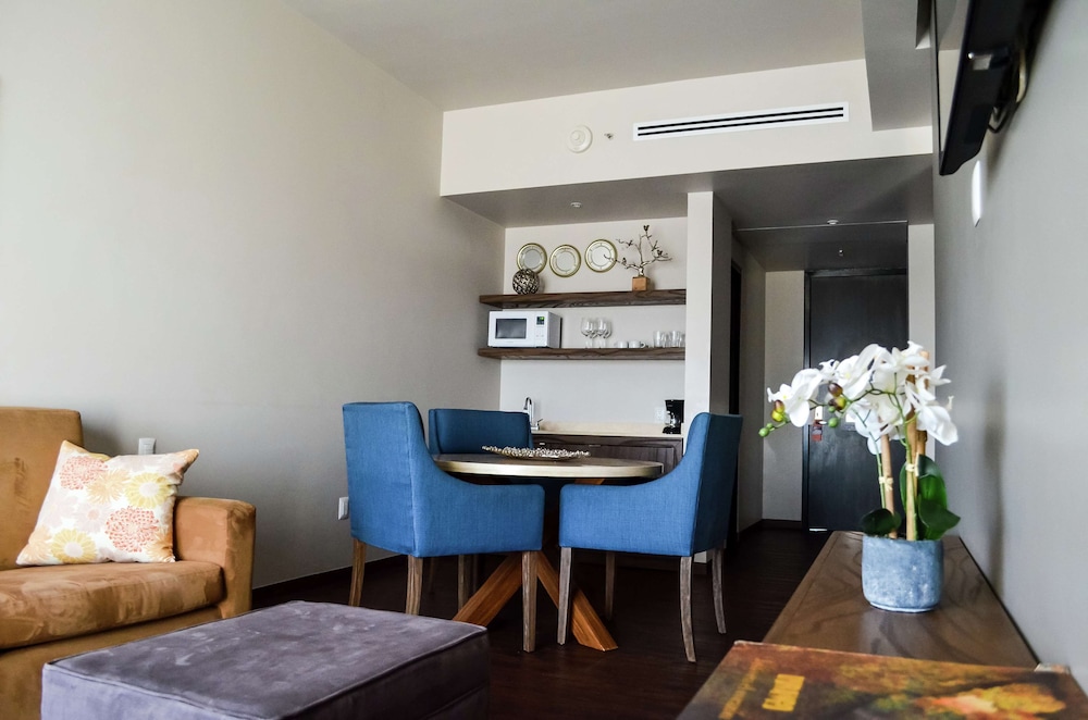 Hampton Inn by Hilton Durango 33/40