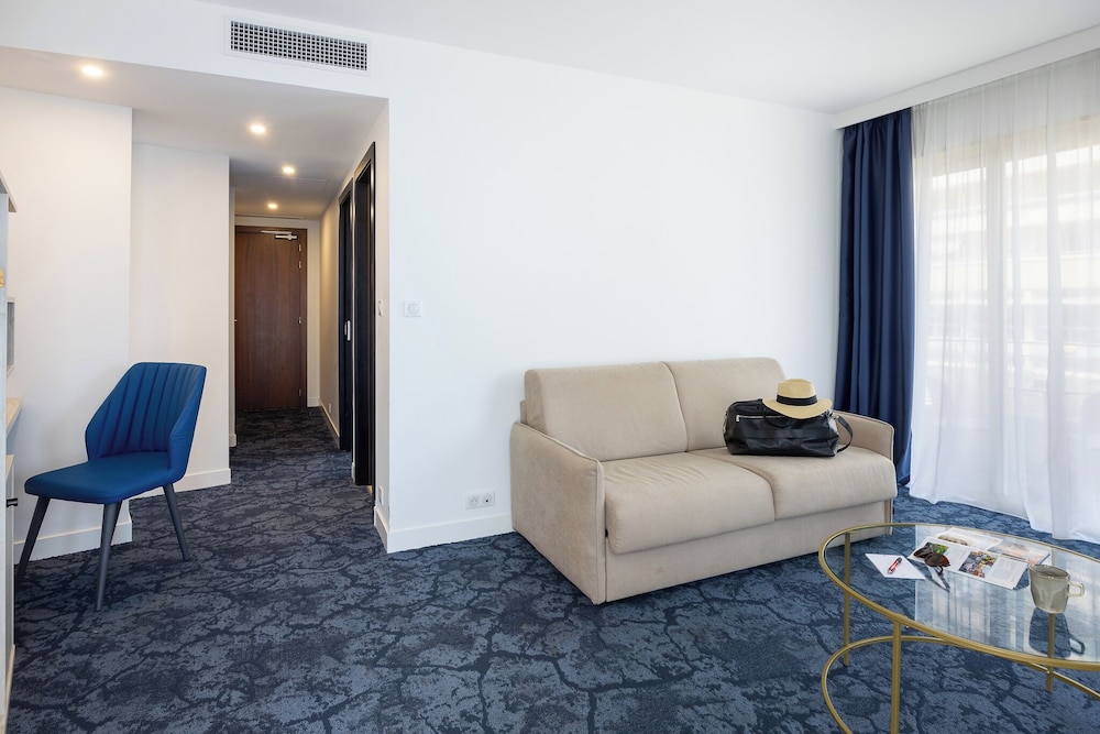 AEVA HOTEL 27/44