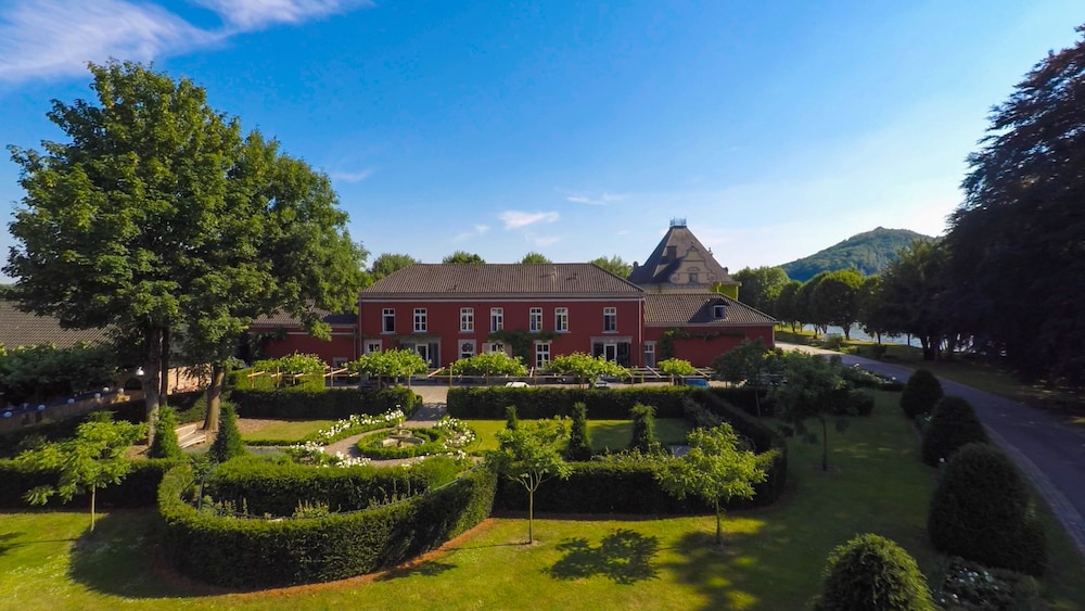 Kasteel de Hoogenweerth 45/50