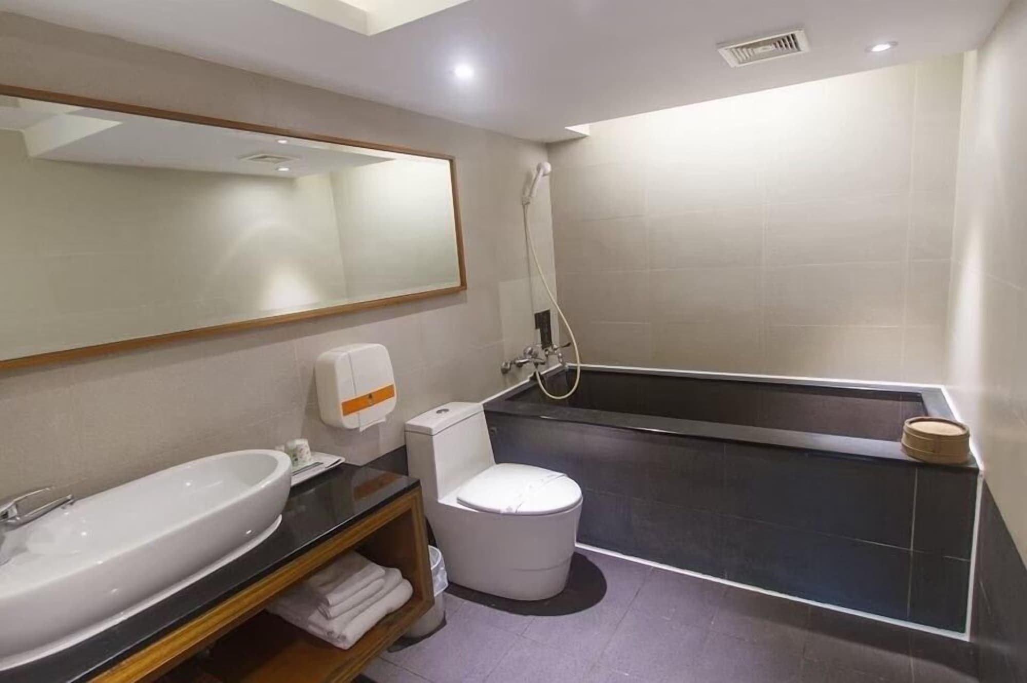 غرفة عائلية رباعية بسريرين مزدوجين، JBG Hot Spring Resort Hotel 6/7