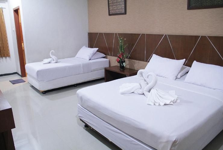 Hotel Wisata Baru 4/11