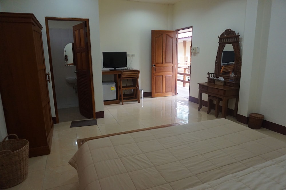 Fahluang Resort 28/50