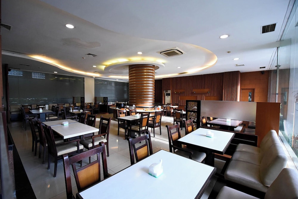 Kedaton Hotel 50/66