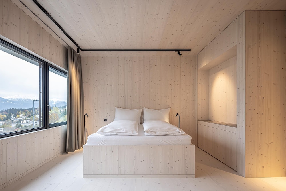 Me and All Hotel Flims, by Hyatt 20/62