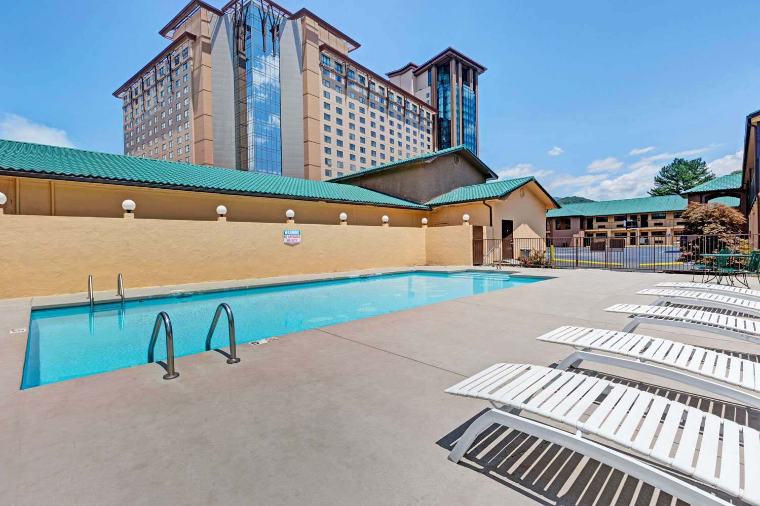 Days Inn by Wyndham Cherokee Near Casino 4/20
