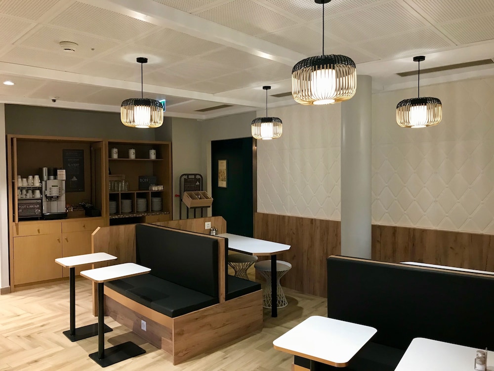 Ibis Geneve Petit Lancy 30/50